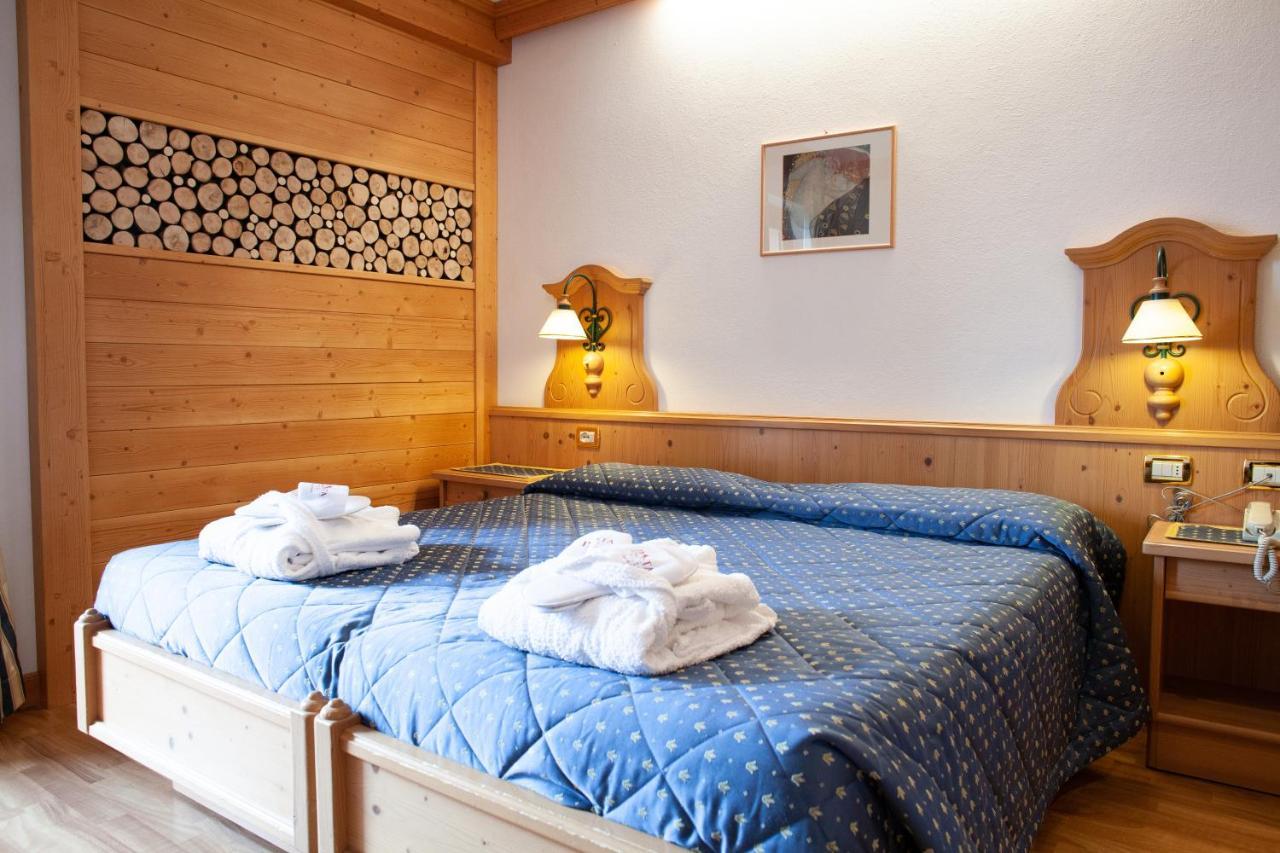 Hotel Posta Forni di Sopra Ngoại thất bức ảnh