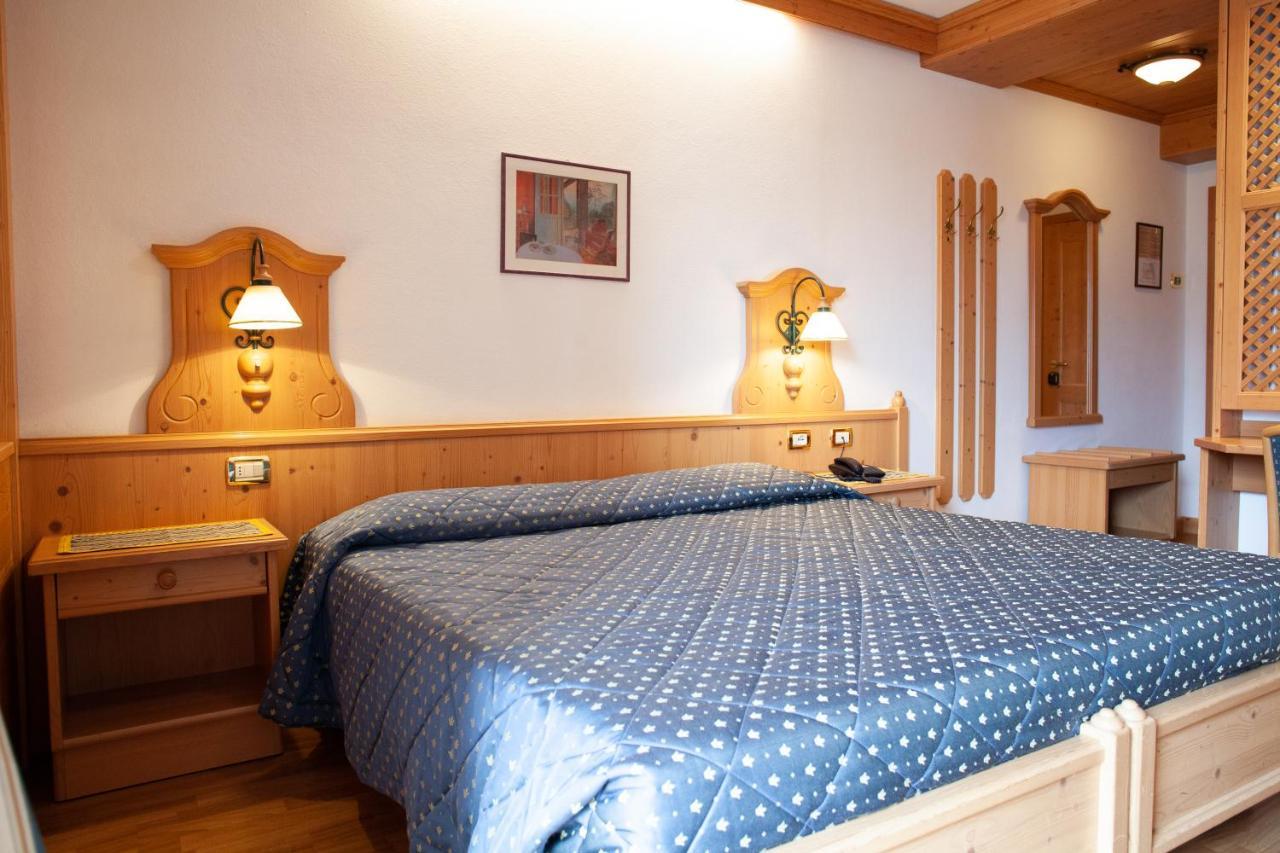 Hotel Posta Forni di Sopra Ngoại thất bức ảnh