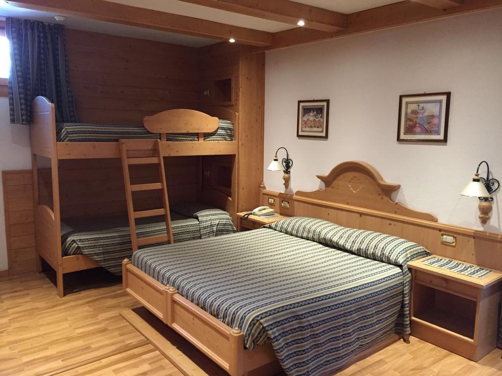 Hotel Posta Forni di Sopra Ngoại thất bức ảnh