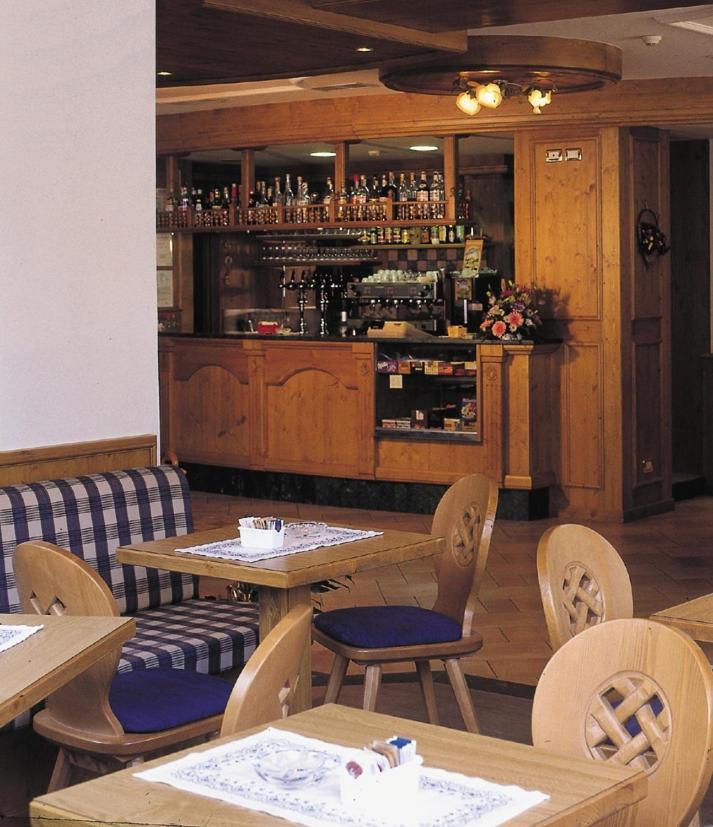 Hotel Posta Forni di Sopra Ngoại thất bức ảnh