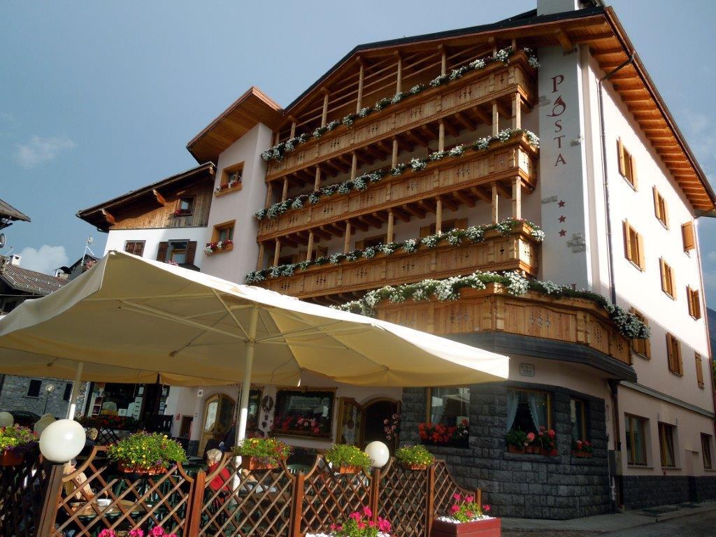 Hotel Posta Forni di Sopra Ngoại thất bức ảnh