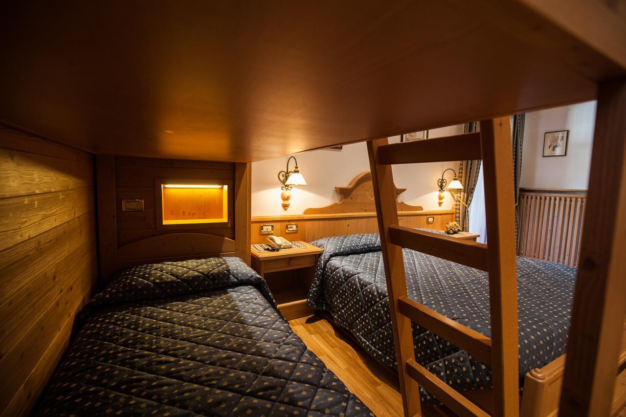 Hotel Posta Forni di Sopra Ngoại thất bức ảnh